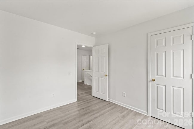 Building Photo - 2724 Mulberry Pond Dr