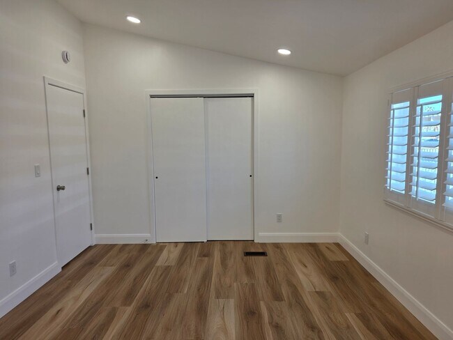Building Photo - Beautifully remodeled 3 bed/2 bath Manufac...