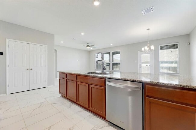 Building Photo - 1213 Backcountry Dr