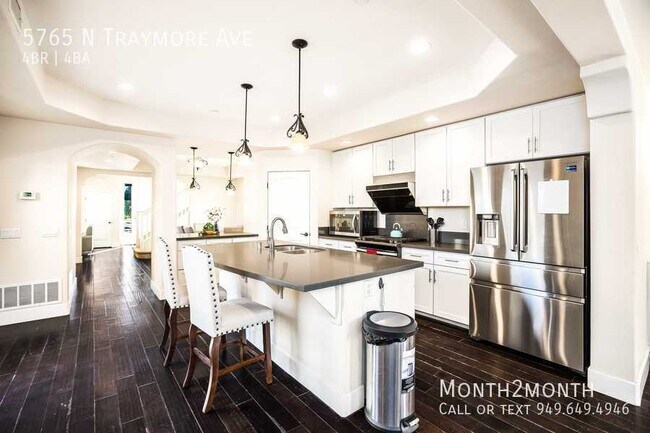 Building Photo - Azusa Views on Traymore