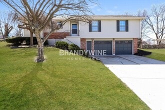 Building Photo - 611 W Walnut St