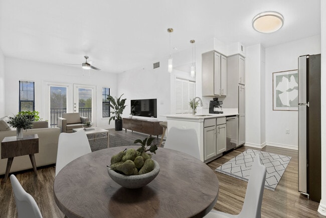 Building Photo - Midtown Urban