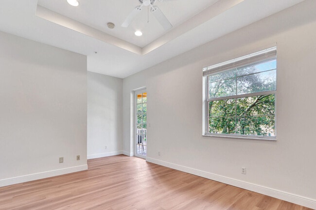 Building Photo - 4313 Parkside Dr