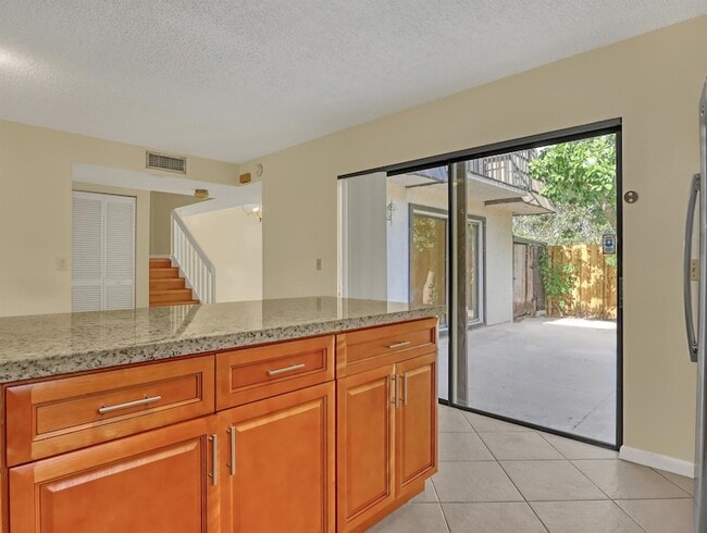 Building Photo - 4095 Palm Bay Cir