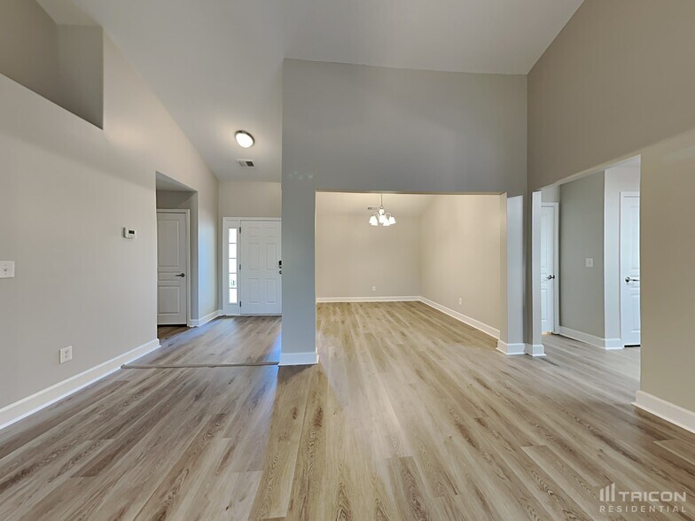 Building Photo - 275 Galway Ln