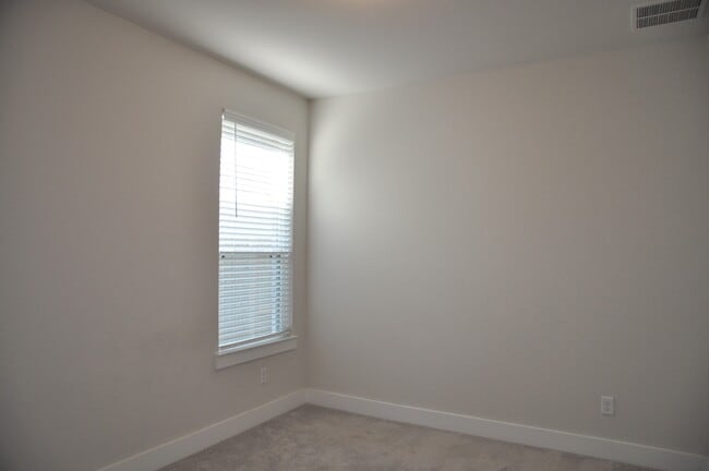 Building Photo - 31822 Grand Orch Ln
