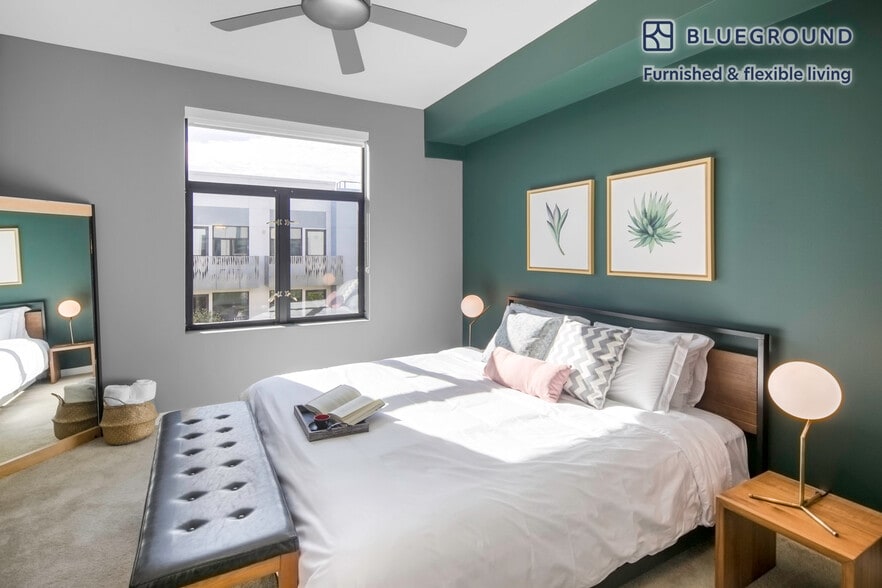 Building Photo - 690 Long Bridge St