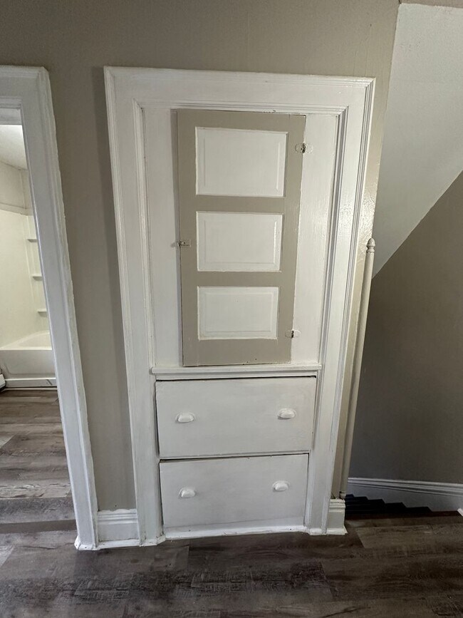 Building Photo - Single Family Home Ready for Rent in a Gre...