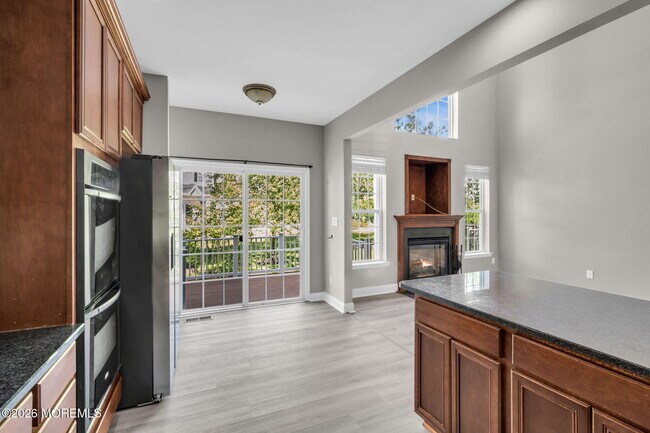 Building Photo - 30 Brookfield Dr