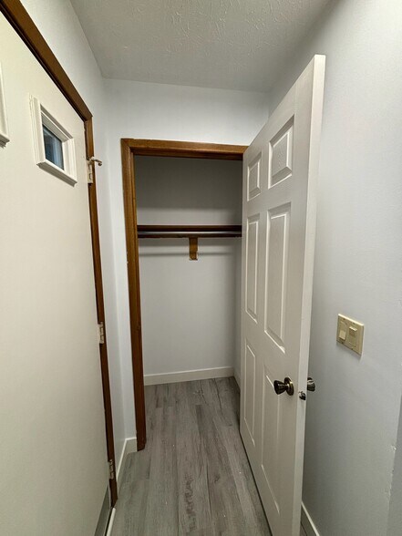 Building Photo - 6318 Bannister Dr