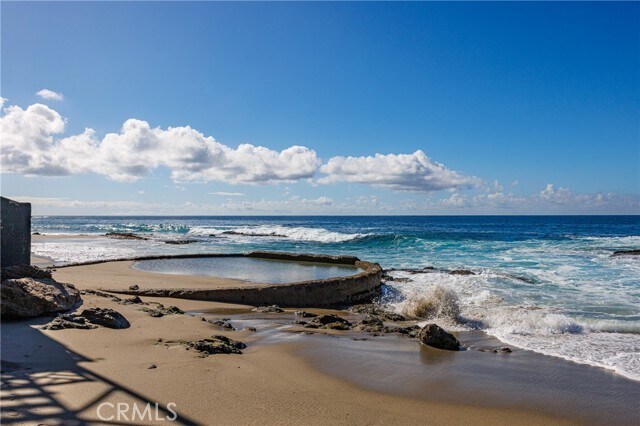 Building Photo - 2691 Victoria Dr