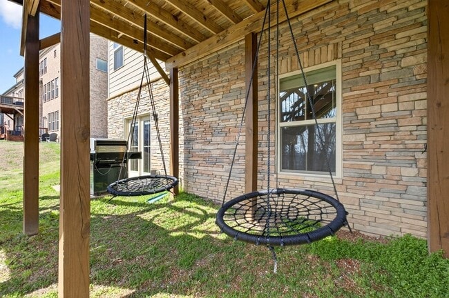 Building Photo - 6794 Falls Ridge Ln