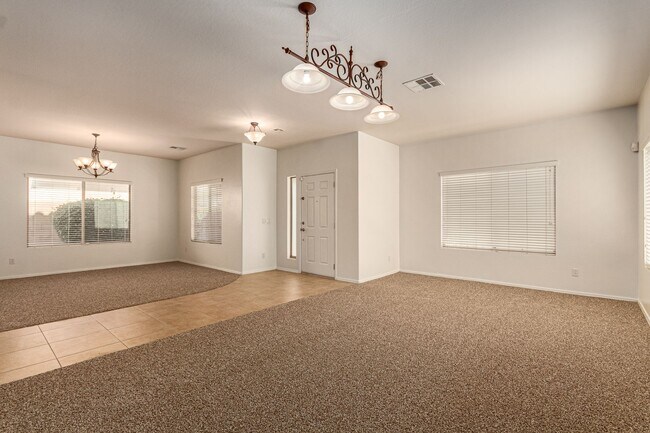 Building Photo - Chandler 4 Bedroom - 2.5 Bathroom with Pri...