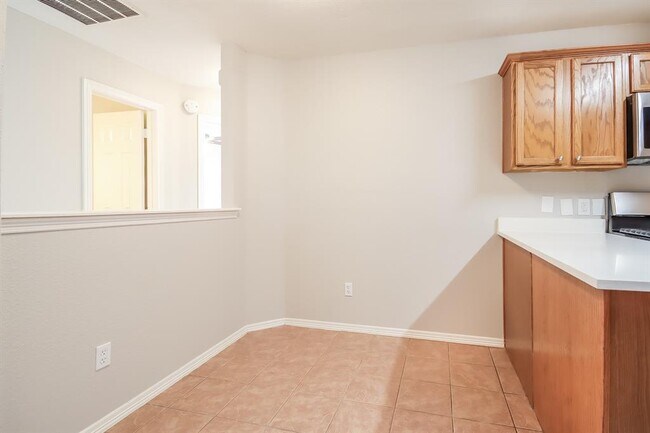 Building Photo - 6018 Settlers Village Dr
