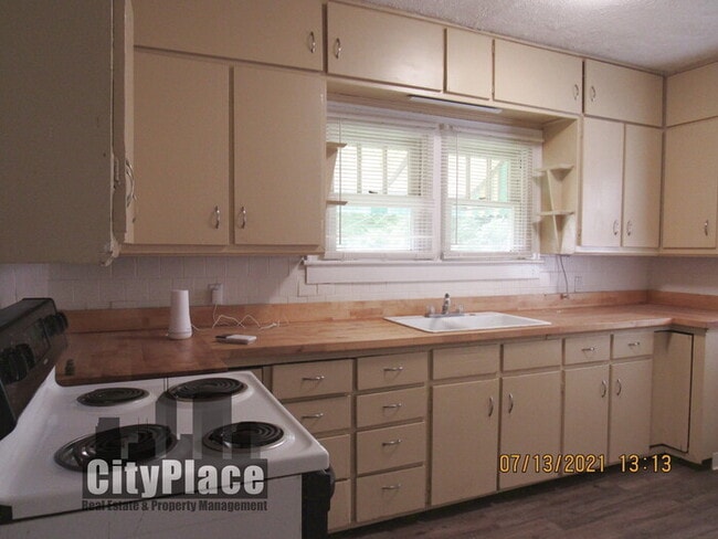 Building Photo - 432 N Euclid Ave, Indpls, IN 46201