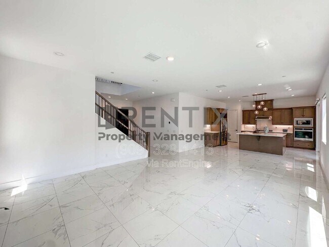 Building Photo - 19206 Blackthorn Dr