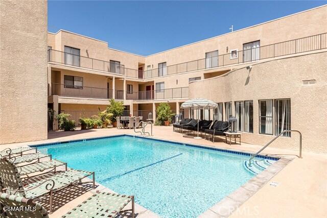 Building Photo - 21040 Parthenia St