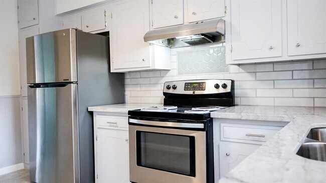 Building Photo - 6708 Biggs Ct