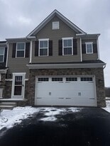 Building Photo - 310 Helenium Dr