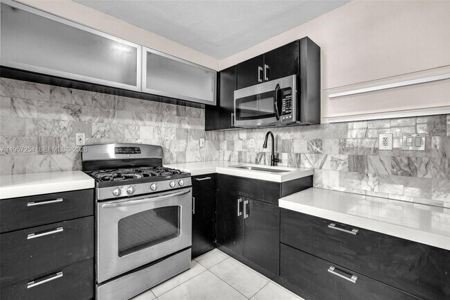 Building Photo - 3265 Virginia St