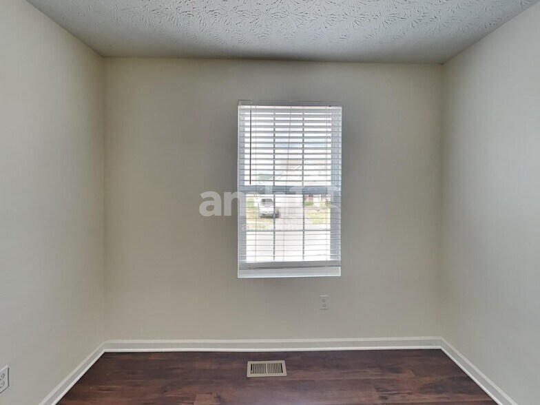 Building Photo - 5840 Mattox Cir