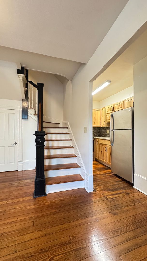 Building Photo - 911 Campbell Ave SW