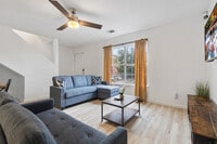 Building Photo - 1335 Nylic St