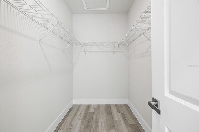 Building Photo - 6336 137th St