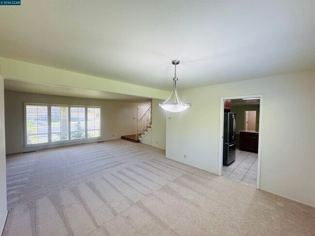 Building Photo - 103 Castle Rock Rd