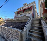 Building Photo - 37 Cushman St