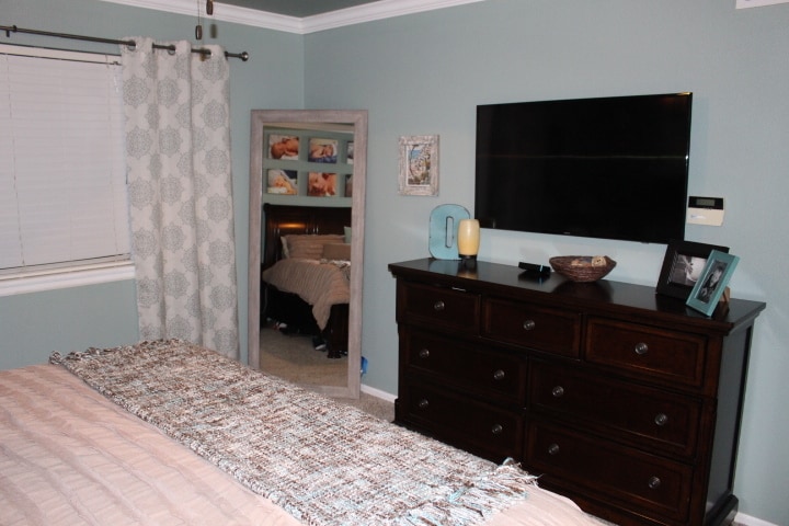 Master Bedroom (1 of 4) - 2526 WOODROSE PL