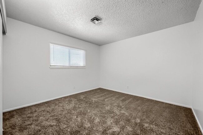 Building Photo - Don't Miss This Charming 3 bed - 2 bath Newly Renovated Home!