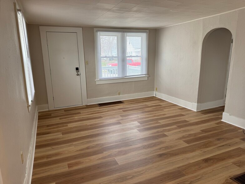 Building Photo - 1216 Ohio St