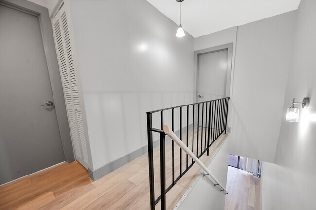Building Photo - 9123 NW 38th Dr