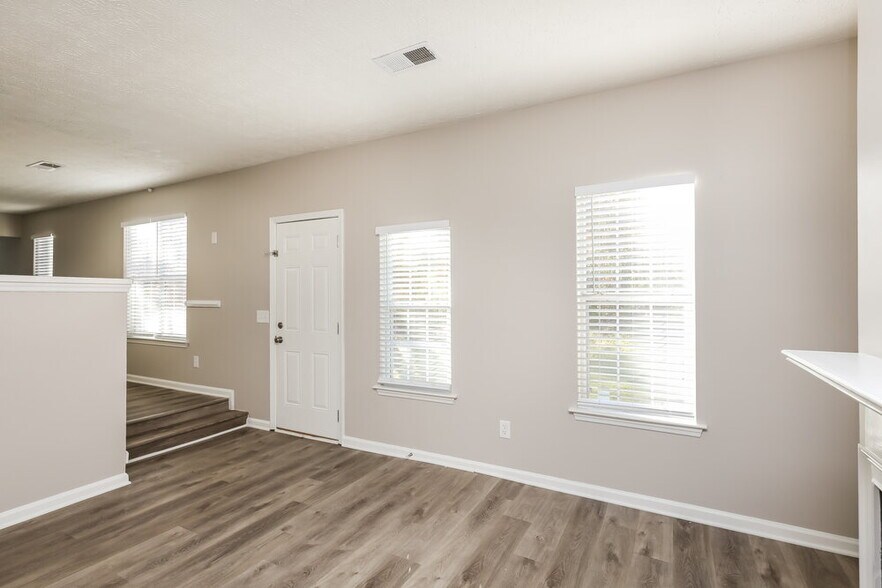 Building Photo - 5875 Bellingrath Way