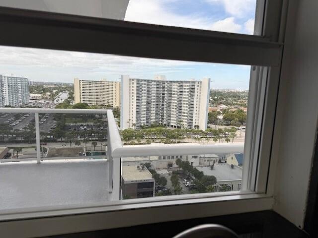 Building Photo - 3500 Galt Ocean Dr