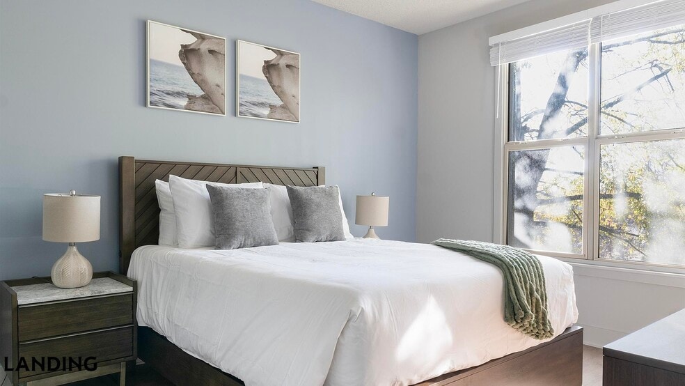 Building Photo - 49 Boulevard SE