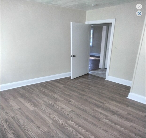 Building Photo - 1154 NY-32