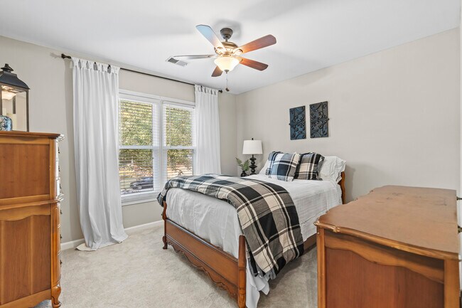 Building Photo - 2637 Forest Meadow Ln