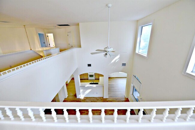 Building Photo - 4220 N Summercrest Loop