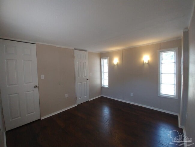 Building Photo - 2821 Hillcrest Ave