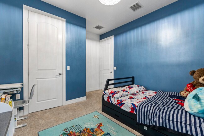 Building Photo - 8196 Cinch Way