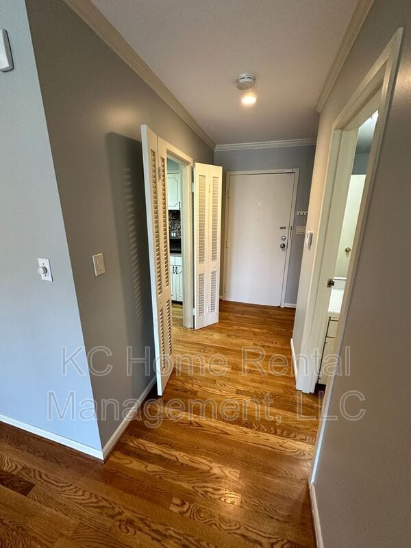 Building Photo - 5197 W 75th St