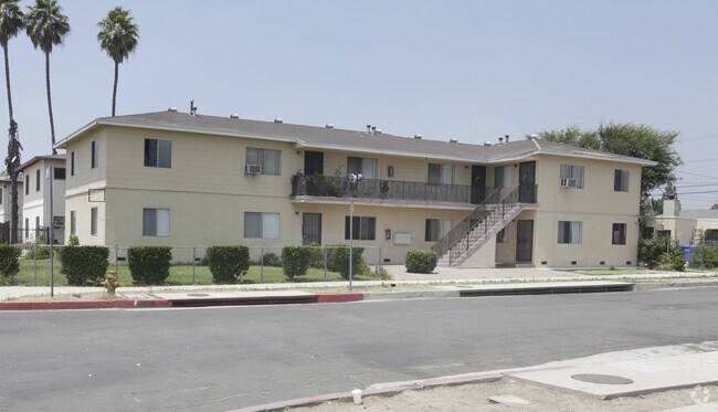 Primary Photo - 11435 Sherman Way