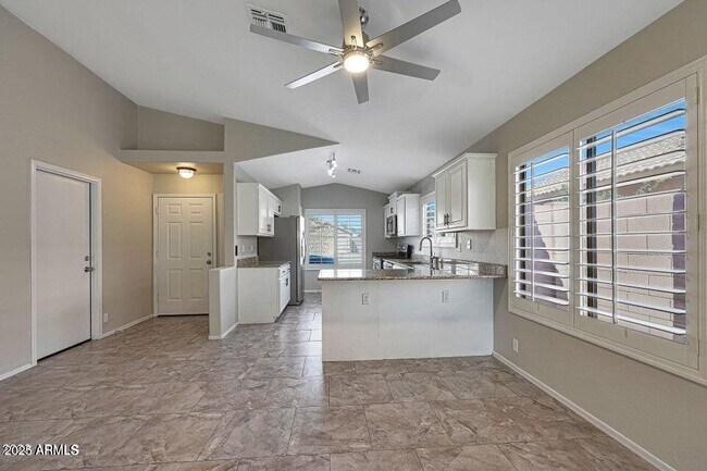 Building Photo - 8651 W Mauro Ln