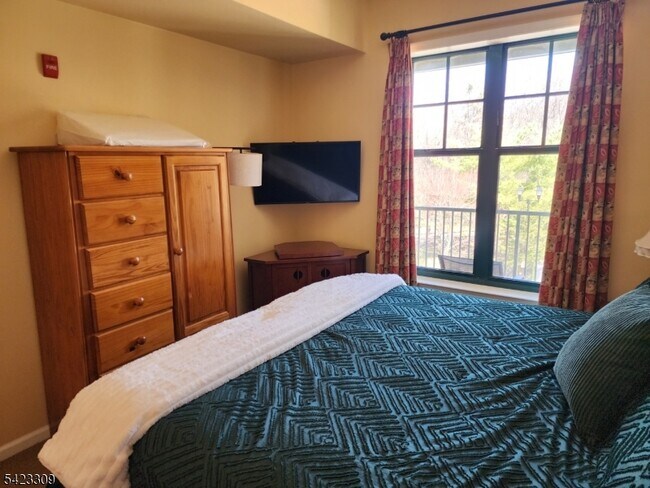 Building Photo - 200 NJ-94