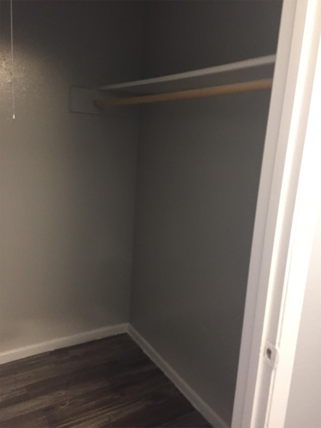 Building Photo - 9511 Contessa Dr