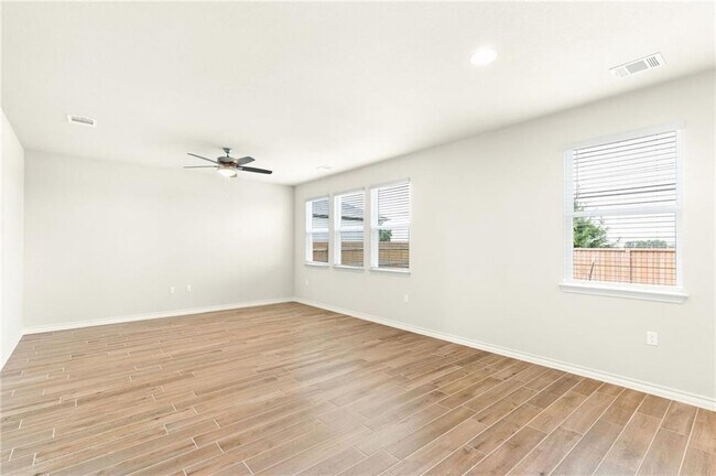 Building Photo - 1624 Caballo Blanco Rd