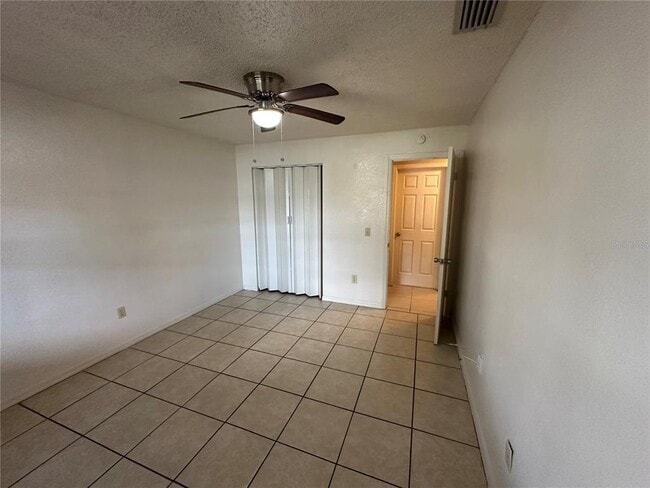 Building Photo - 968 Sunshine Way SW
