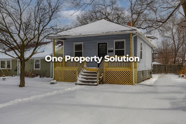 Building Photo - 437 Hovey St